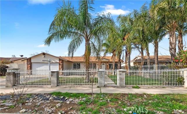 7536 Oleander Avenue - Photo 1