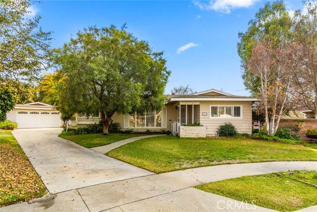 2360 Ivy Place - Photo 1
