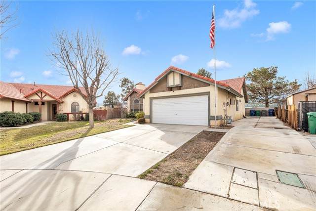 1004 Justin Court - Photo 1