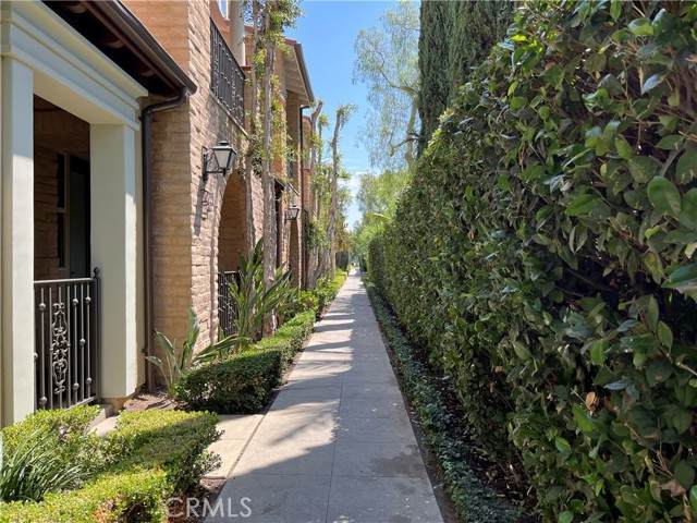 676 Melrose Street - Photo 1