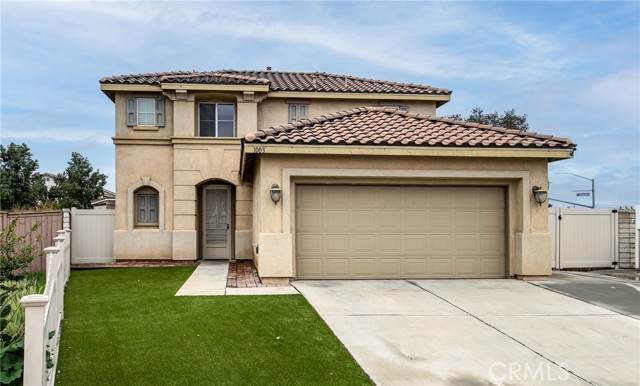 1003 Alderwood Drive - Photo 1
