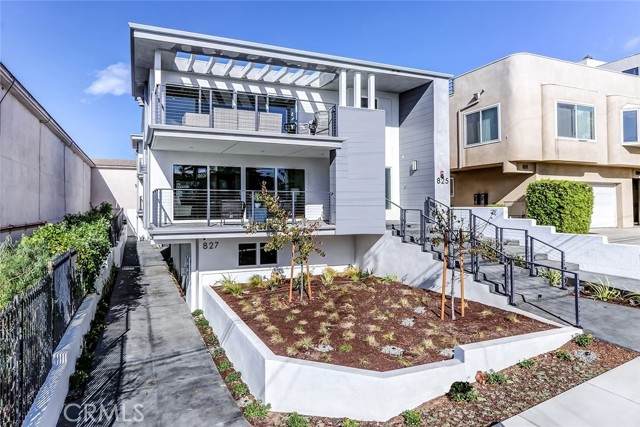 825 15th Street - Photo 1