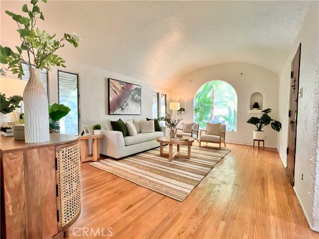 466 25th Street - Photo 1