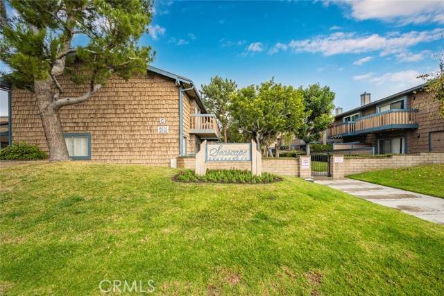 16796 Algonquin Street - Photo 1