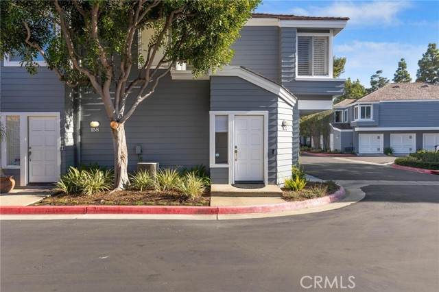 166 Woodburne - Photo 1