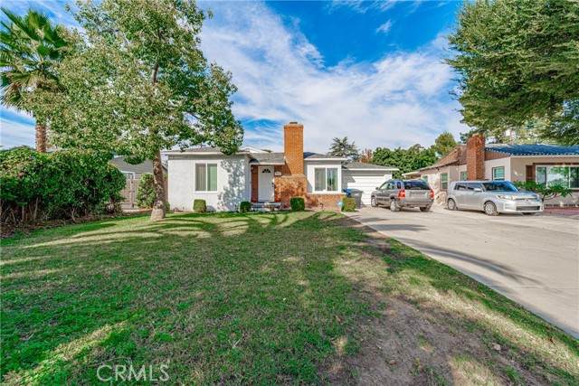 321 6th Street - Photo 1