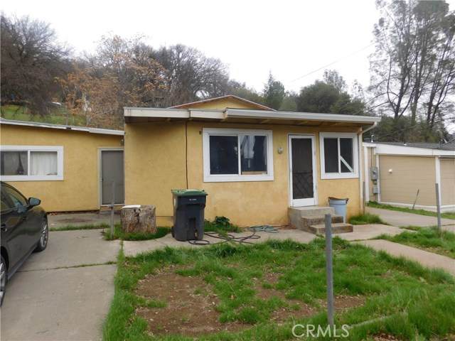 12534 Oak Street - Photo 1