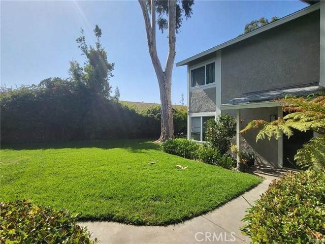 2432 Laurelwood - Photo 1