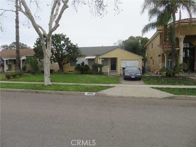 12606 Ibbetson - Photo 1