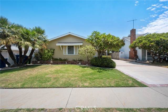 1800 Barrywood Avenue - Photo 1