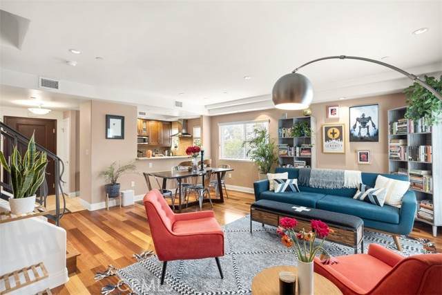 5401 Morella Avenue - Photo 1