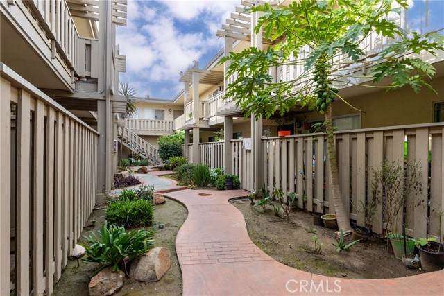 3345 Santa Fe Avenue - Photo 1