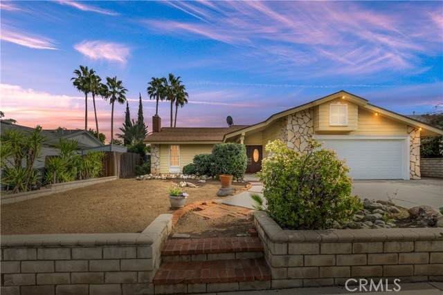 1527 Pera Street - Photo 1