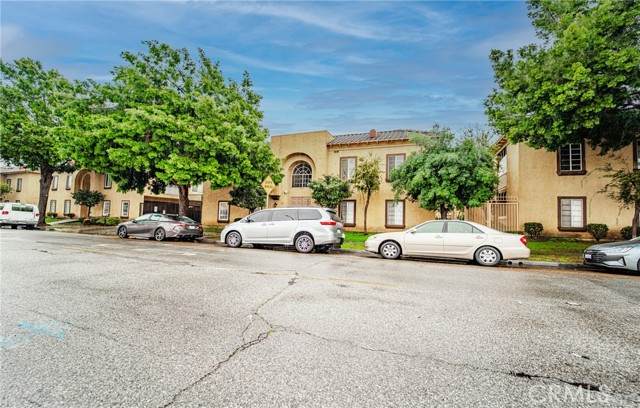 2936 Belgrave Avenue - Photo 1