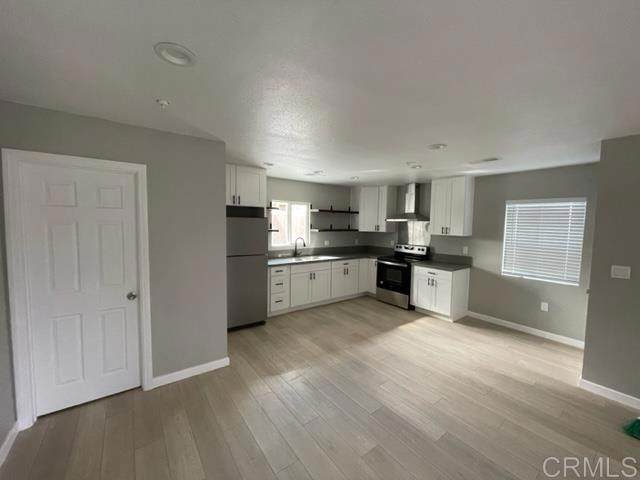 3055 Martin Ave - Photo 1