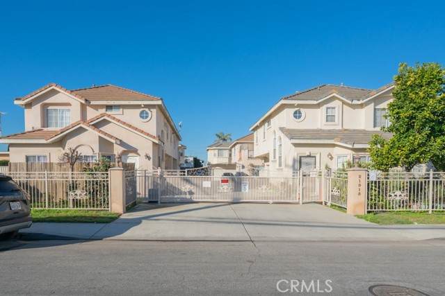 21915 Hawaiian Avenue - Photo 1