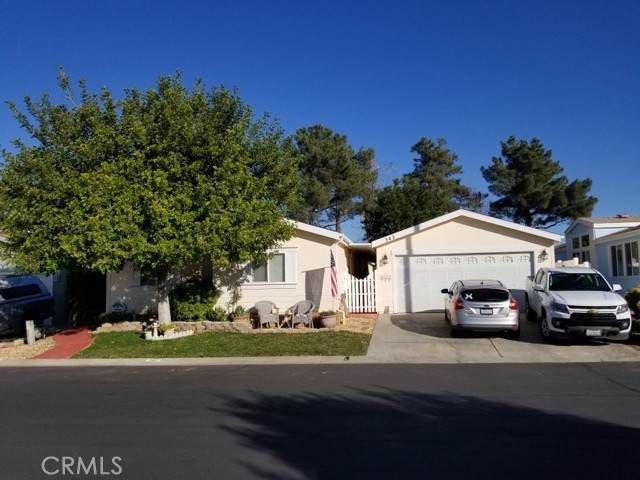 10961 Desert Lawn - Photo 1
