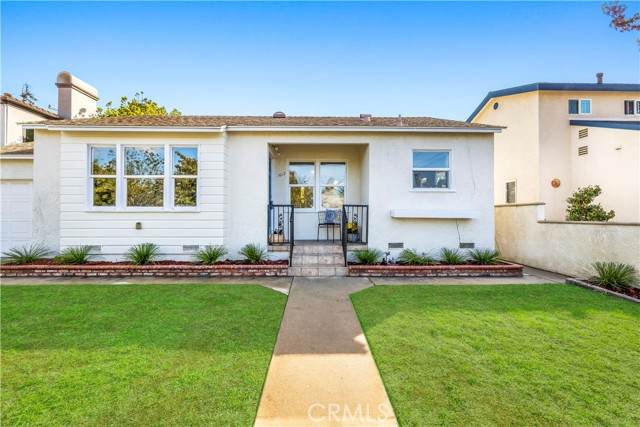1612 Harkness Street - Photo 1