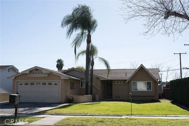 9859 Salina Street - Photo 1