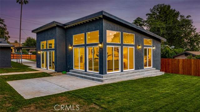 2915 Emerson Way - Photo 1