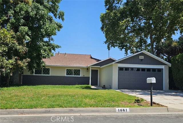 1061 Fondale Street - Photo 1