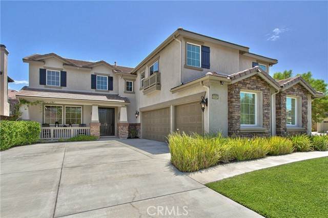 36892 Maxmillian Avenue - Photo 1