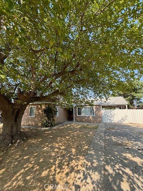 1504 Royal Way - Photo 1