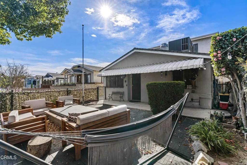 1920 Mellon Avenue - Photo 1