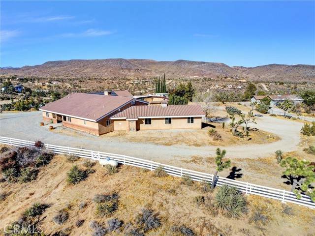 5040 Brisbane Avenue - Photo 1