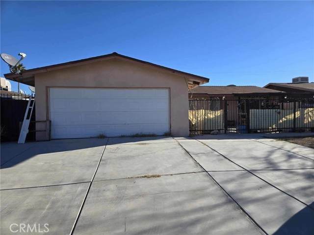 217 Plaimor Avenue - Photo 1