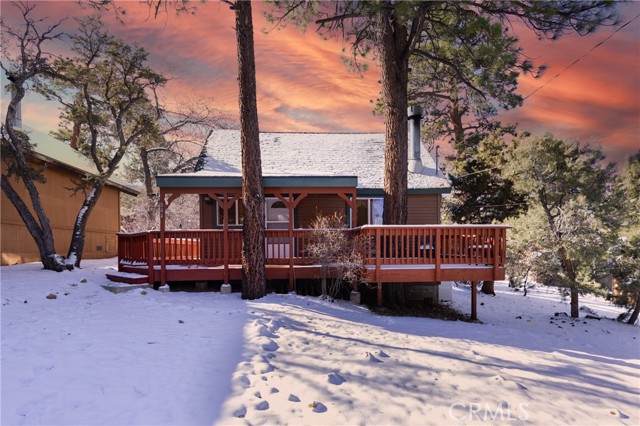 844 Victoria - Photo 1
