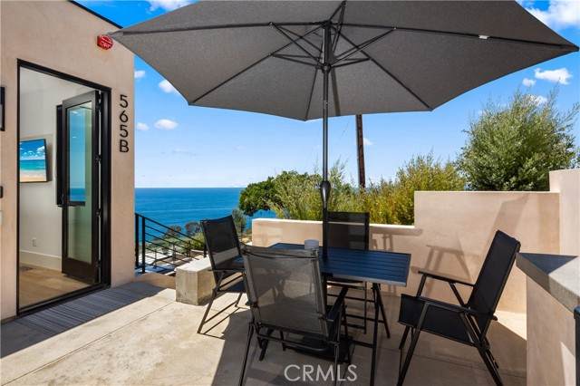 565 Fern Street - Photo 1