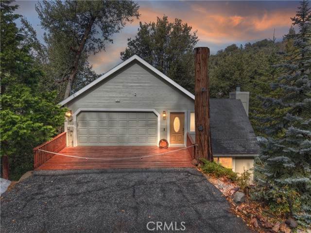 1162 Brentwood Drive - Photo 1