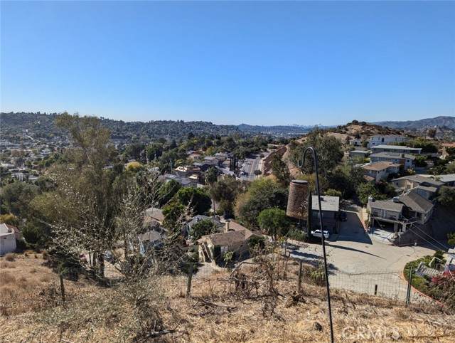 1572 Silverwood - Photo 1