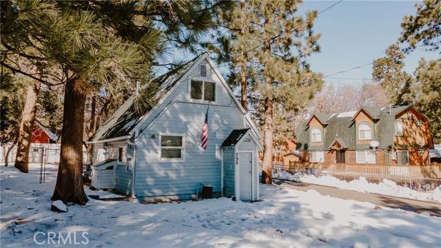 298 Holmes Lane - Photo 1