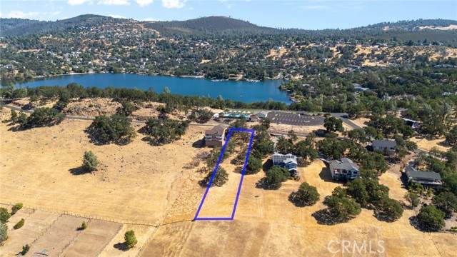 18715 Lakeridge - Photo 1