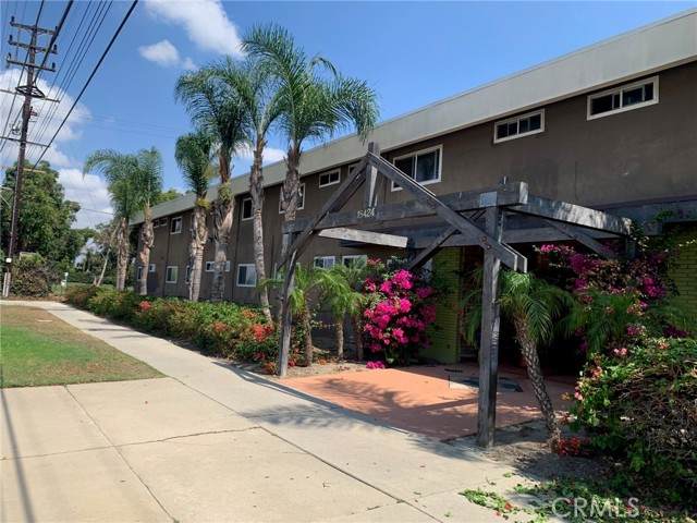 18424 Normandie Avenue - Photo 1