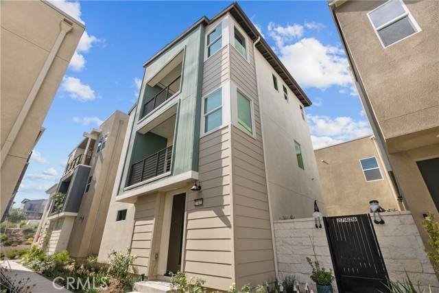 27422 Pioneer Court - Photo 1
