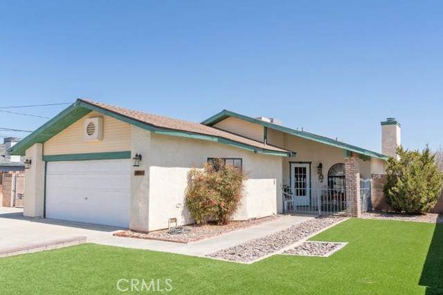 20412 90th Street - Photo 1