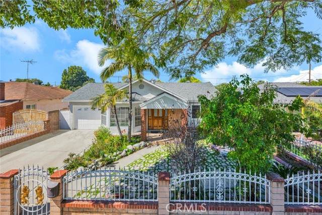 14019 Dalwood Avenue - Photo 1