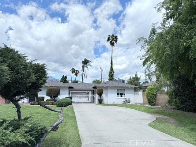 121 Norman Avenue - Photo 1