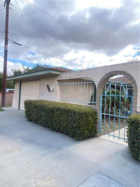 9304 California Avenue - Photo 1