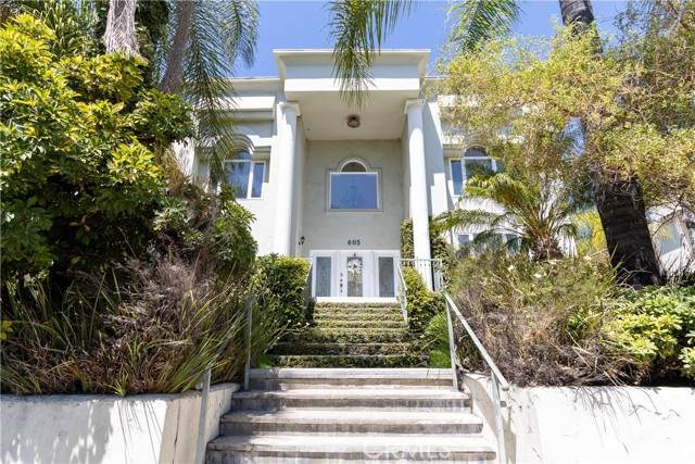 605 18th Street - Photo 1