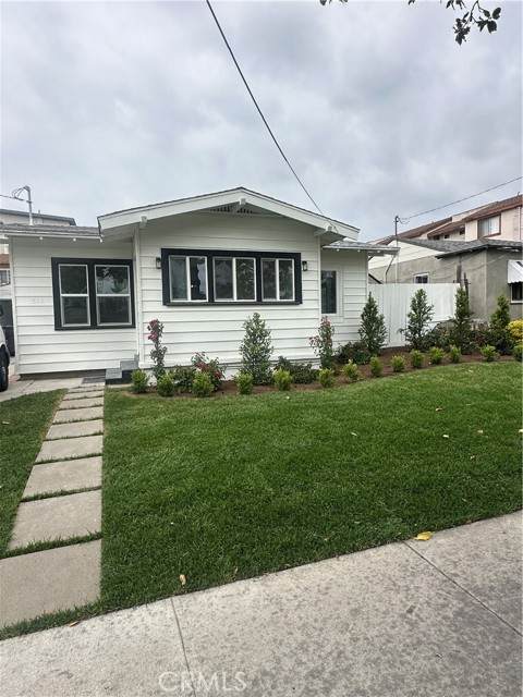 515 Garfield Avenue - Photo 1