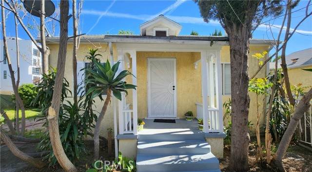 5622 Elmer Avenue - Photo 1