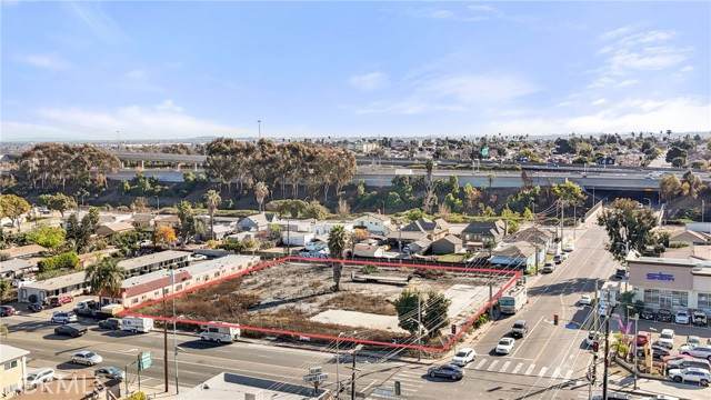 11400 Hoover - Photo 1
