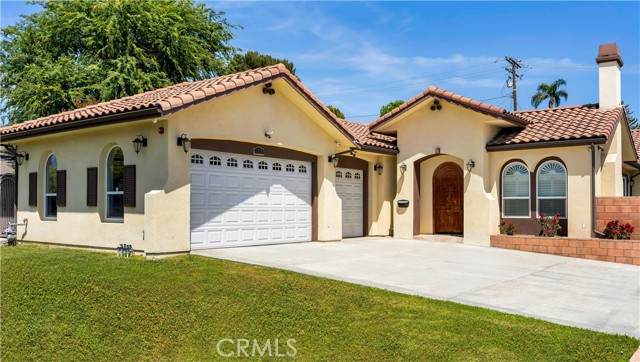 1715 Flower Street - Photo 1