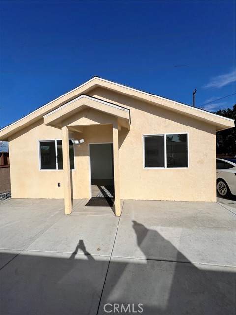 4748 Garrick Avenue - Photo 1