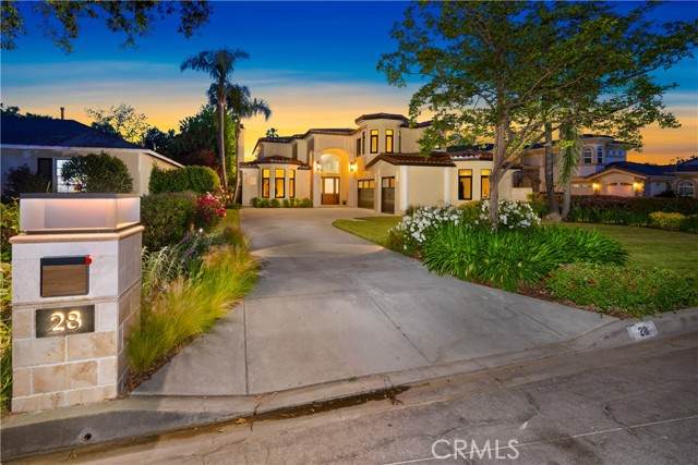 28 La Sierra Drive - Photo 1