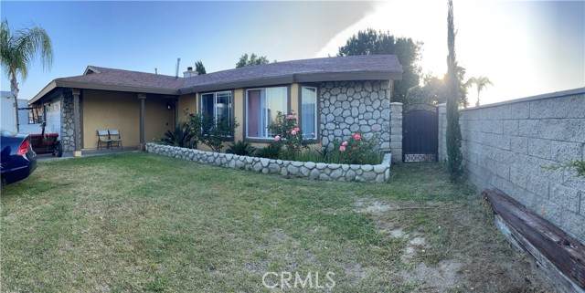 554 Macy Street - Photo 1